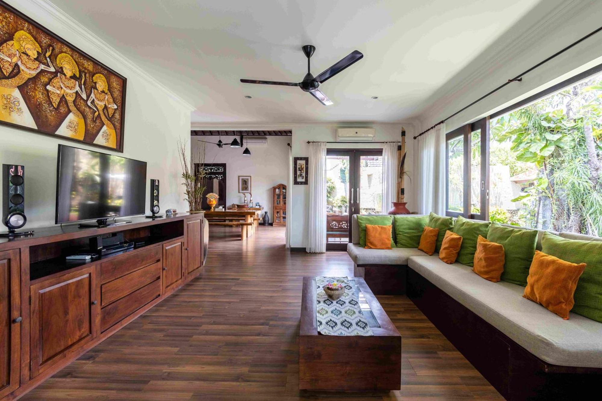 Villa Nesanur - Comfortable & Spacious Beachside Sanur Bagian luar foto