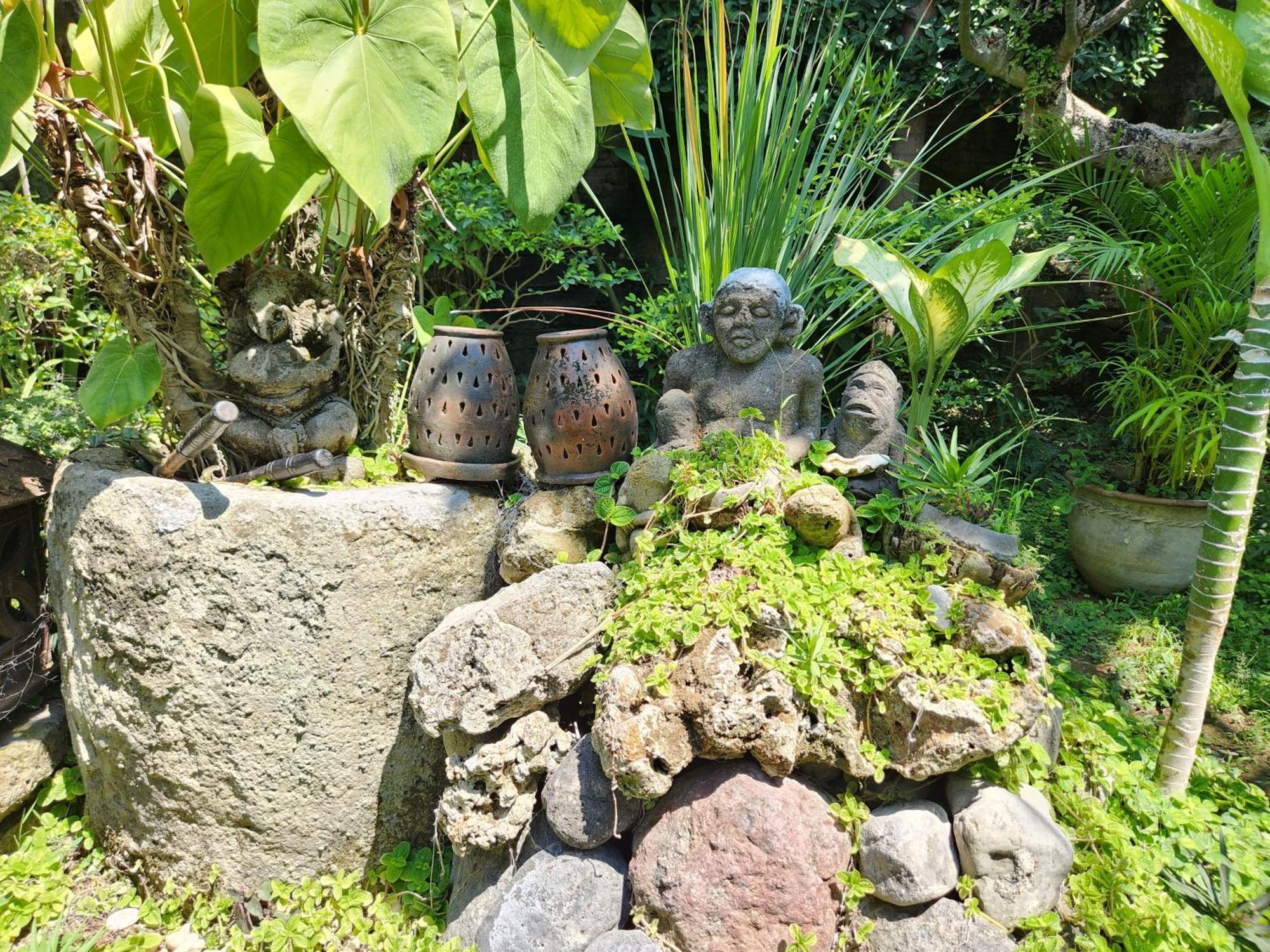 Villa Nesanur - Comfortable & Spacious Beachside Sanur Bagian luar foto