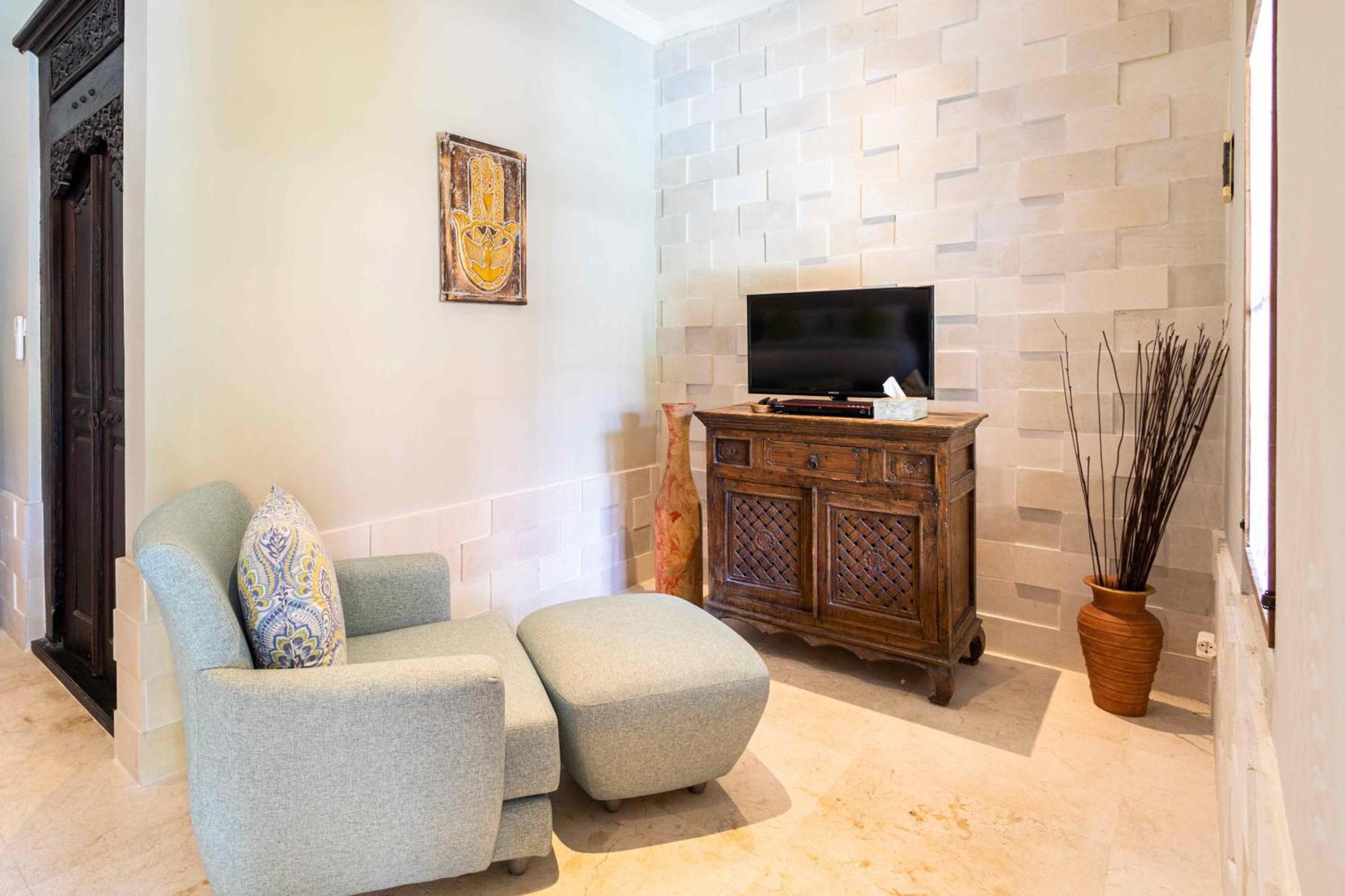 Villa Nesanur - Comfortable & Spacious Beachside Sanur Bagian luar foto