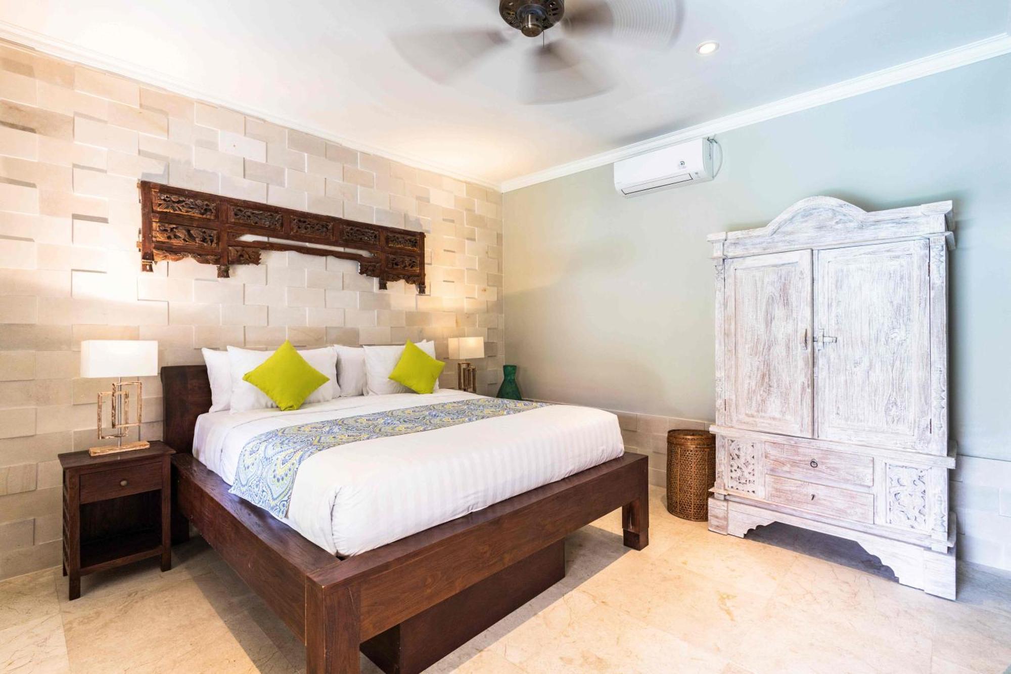 Villa Nesanur - Comfortable & Spacious Beachside Sanur Bagian luar foto